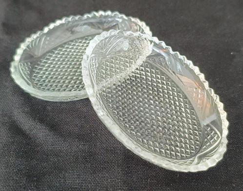 Vintage 2 ovale glazen amuse schaaltjes – jaren 60, Huis en Inrichting, Keuken | Servies, Zo goed als nieuw, Overige typen, Overige stijlen