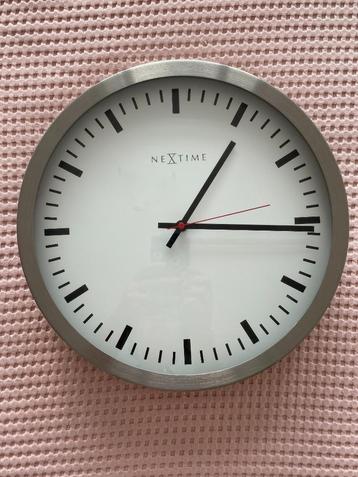 Nexttime wandklok diameter 34 cm  beschikbaar voor biedingen