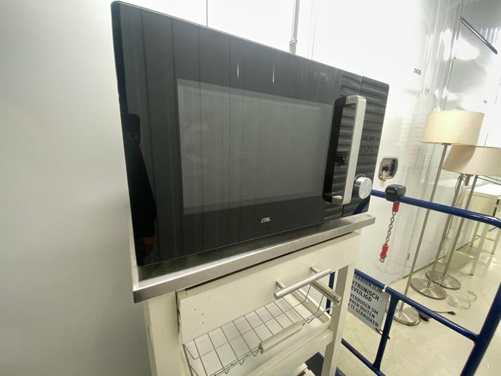 Etna ECM280ZT/E01 Combimagnetron - 30L, Witgoed en Apparatuur, Magnetrons, Gebruikt, Vrijstaand, Combimagnetron, 45 tot 60 cm