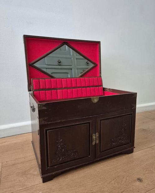 Antieke vintage sieradenkist velvet voering ladekastje, Huis en Inrichting, Woonaccessoires | Kisten, Zo goed als nieuw, Minder dan 50 cm