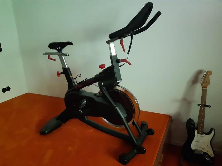 Dymyos Hometrainer VS900, Sport en Fitness, Fitnessapparatuur, Zo goed als nieuw, Hometrainer, Benen, Metaal, Ophalen