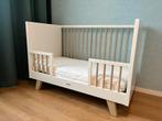 Kidsmill Lars Ledikant - wit met mooie houten spijltjes!, Ophalen, Gebruikt, Minder dan 140 cm, Matras