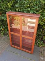 Houten vitrine wandkast. Met glazen planken., Huis en Inrichting, Kasten | Vitrinekasten, Ophalen, Gebruikt