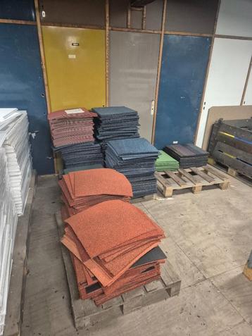 Tapijt tegels- Respartijtjes - Verschillende kleuren beschikbaar voor biedingen