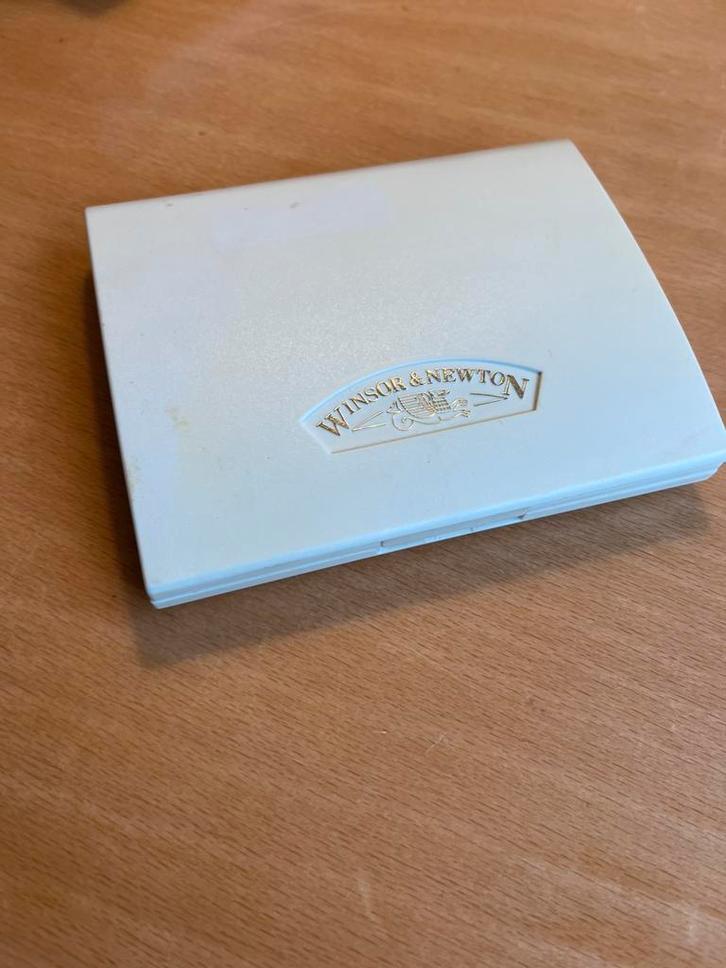 Verkocht! Winsor Newton waterverf doosje plein air, Hobby en Vrije tijd, Schilderen, Zo goed als nieuw, Overige typen, Ophalen of Verzenden