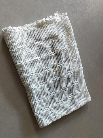 Handgemaakt vintage dekentje 105x130 cm wit gehaakt beschikbaar voor biedingen