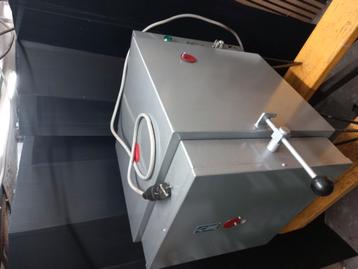 Keramiek / pottenbakkers oven  beschikbaar voor biedingen