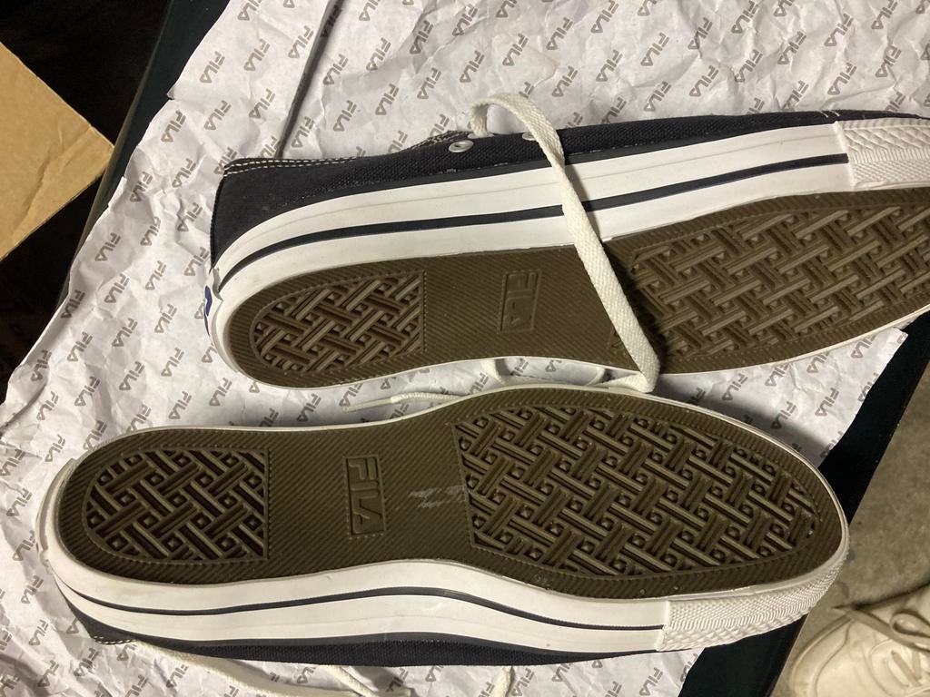 FILA SCHOENEN MAAT 40 NIEUW, Wit, Ophalen of Verzenden, Sneakers of Gympen, Zo goed als nieuw