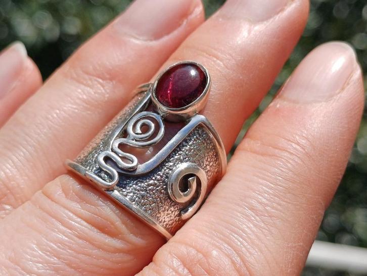 Vanoli 925 zilveren ring toermalijn maat 18 19 verstelbaar, Sieraden, Tassen en Uiterlijk, Ringen, Nieuw, Dame, 18 tot 19, Rood