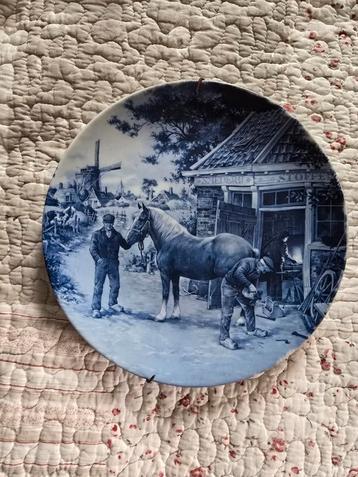 Delfts Blauw Bord - Smidse beschikbaar voor biedingen