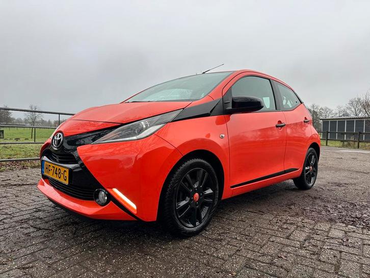 Toyota Aygo 1.0 12V Vvt-i Ddrs 2014, Auto's, Toyota, Particulier, ABS, Achteruitrijcamera, Airbags, Airconditioning, Bluetooth