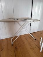 Leifheit Air Active M Strijkplank, Witgoed en Apparatuur, Strijkijzers en Strijkplanken, Ophalen, Gebruikt