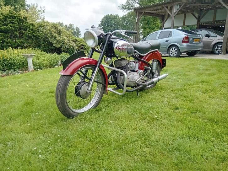 Te koop: Sparta motor 250cc (Victoria motor) uit 1956, Motoren, Motoren | Oldtimers, Toermotor, 1 cilinder, Ophalen