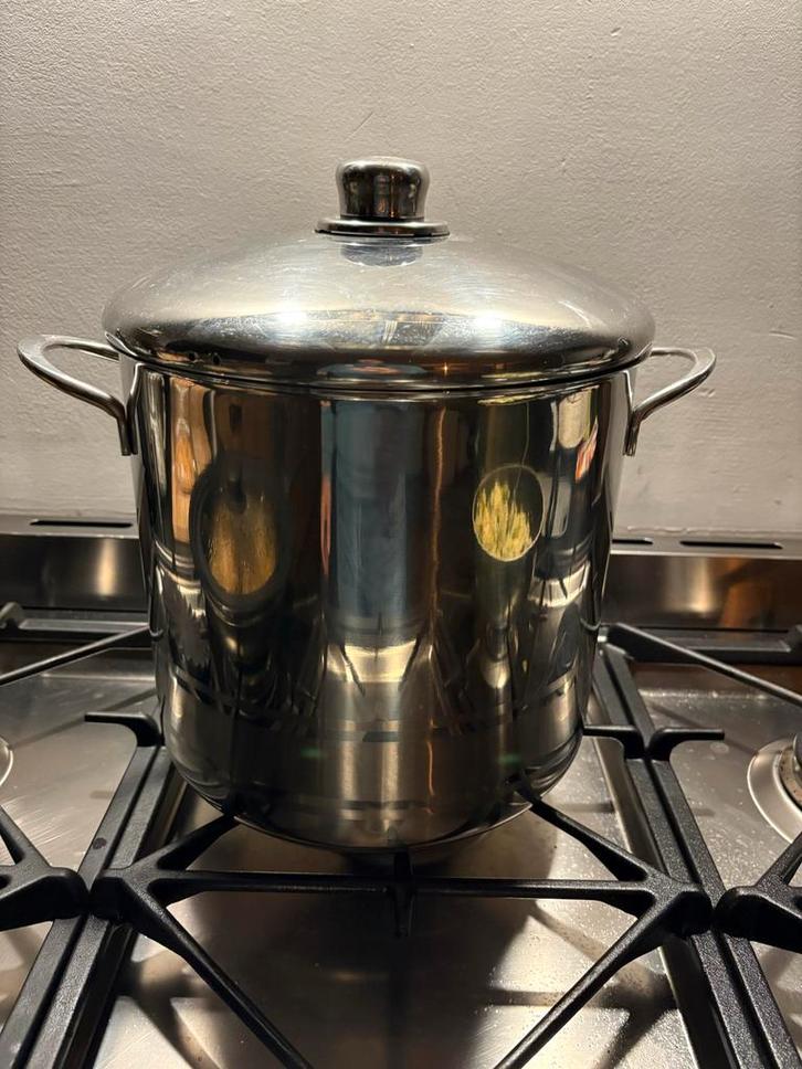 Nameta Exclusiv Soeppan - RVS 10 liter, Huis en Inrichting, Keuken | Potten en Pannen, Gebruikt, Kookpan of Snelkookpan, Rvs, Inductieplaat