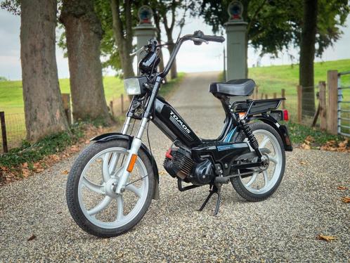 Tomos Standard 2011 geel kenteken uitstekende staat, Fietsen en Brommers, Brommers | Tomos, Zo goed als nieuw, Standard, Maximaal 45 km/u