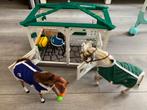 Mooie paarden stal met paarden en toebehoren, Ophalen of Verzenden, Zo goed als nieuw, Barbie
