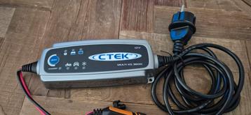 Ctek acculader (druppelaar)  beschikbaar voor biedingen