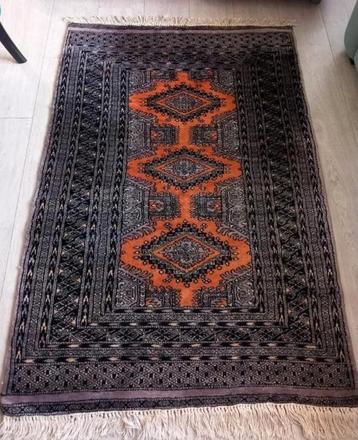 Fraai 100% zijde tapijt vloerkleed beschikbaar voor biedingen