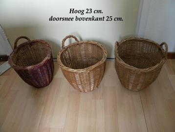 POETSMANDJE RIET, 3 STUKS, OUD MANDJE RIET beschikbaar voor biedingen