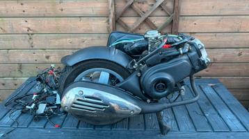 Vespa 4T 4V motorblok LX50 S50 kort carter malossi beschikbaar voor biedingen