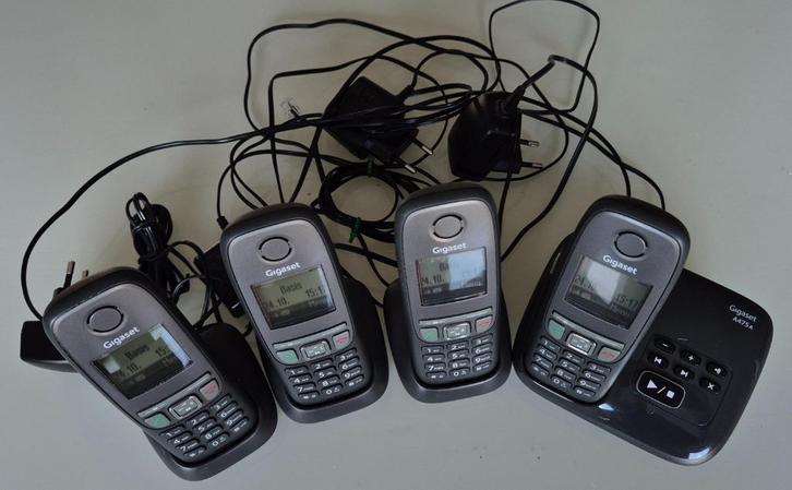 Gigaset A475, basis station + 4 handsets, Telecommunicatie, Vaste telefoons | Handsets en Draadloos, Zo goed als nieuw, 3 handsets