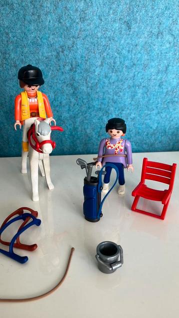 Playmobil vrouw met paard, tennis en golf spullen beschikbaar voor biedingen