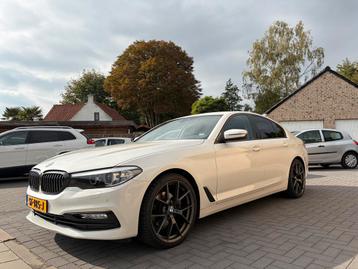 BMW 5-Serie 520d Automaat 2017 parelmoer apple carplay beschikbaar voor biedingen
