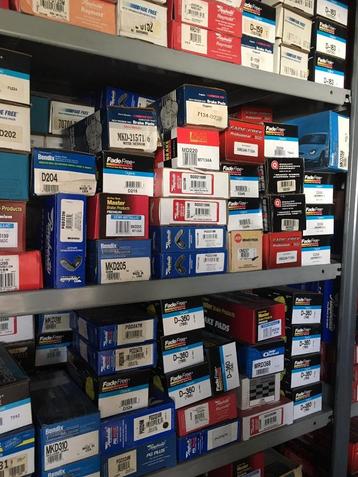 Rembloksets  USA Cars & Light Trucks  vanaf  € 8,00  !! beschikbaar voor biedingen