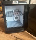 Mini koelkast (220v), Witgoed en Apparatuur, Ophalen, Minder dan 75 liter, Zonder vriesvak, Gebruikt