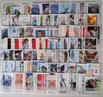 Vol blad met ruim 75 persoonlijke postzegels, Ophalen of Verzenden, Nederland