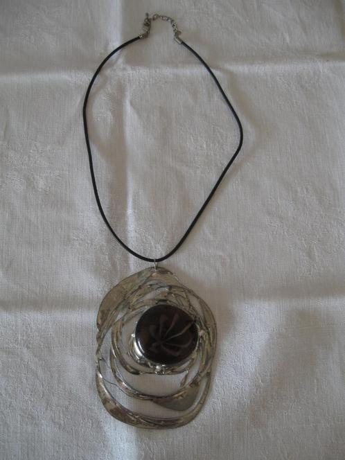 Vintage Designer Hanger Uniek Handgemaakt Sieraad, Sieraden, Tassen en Uiterlijk, Kettingen, Gebruikt, Overige materialen, Zilver