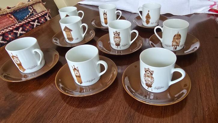 Klokkenkopjes, Huis en Inrichting, Keuken | Servies, Gebruikt, Kop(pen) en/of Schotel(s), Overige stijlen, Porselein, Ophalen of Verzenden