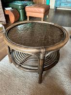 Vintage rotan salontafel met origineel rookglas, Huis en Inrichting, Tafels | Salontafels, 50 tot 100 cm, Minder dan 50 cm, Rond