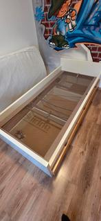 1 persoons bed met 3 lades, Ophalen, Zo goed als nieuw, Jongetje of Meisje