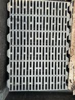 Kunsstof roosters, Dieren en Toebehoren, Toebehoren, 4 paarden of pony's of meer