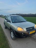 Hyundai Tucson 2.0 I 2WD 2005 Grijs, Zwart, 4 cilinders, 75 €/maand, Handgeschakeld