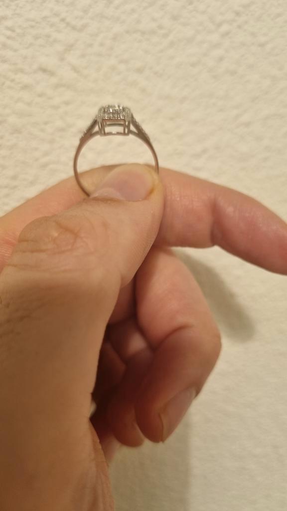 Baguette Diamanten en gouden Ring, Sieraden, Tassen en Uiterlijk, Ringen, Nieuw, Dame, 17 tot 18, Wit, Goud, Met edelsteen, Ophalen