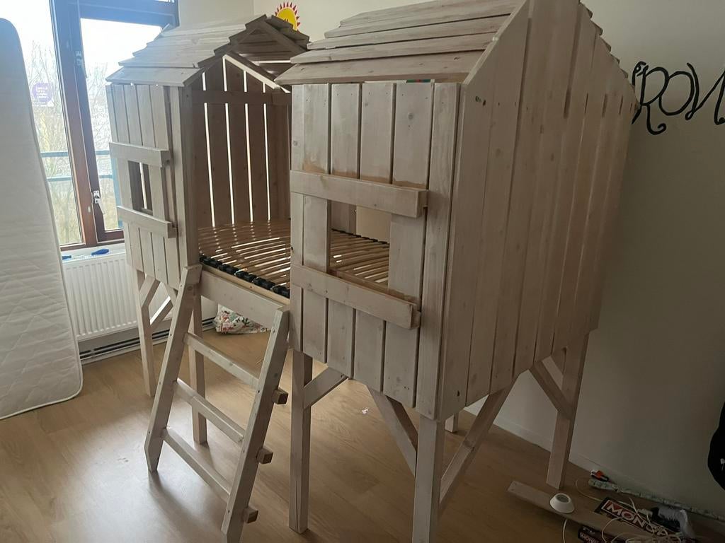 Uniek steigerhouten hutbed – een droom voor elk kind!, Ophalen of Verzenden, Zo goed als nieuw, Stapelbed