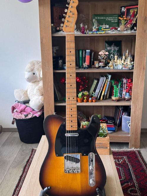 Fender Road Worn ’50s Telecaster, 2‑Color Sunburst 2018, Muziek en Instrumenten, Snaarinstrumenten | Gitaren | Elektrisch, Gebruikt