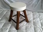 &Klevering: boomstam krukje / bijzettafel, Huis en Inrichting, Krukjes, Ophalen, Nieuw, Hout