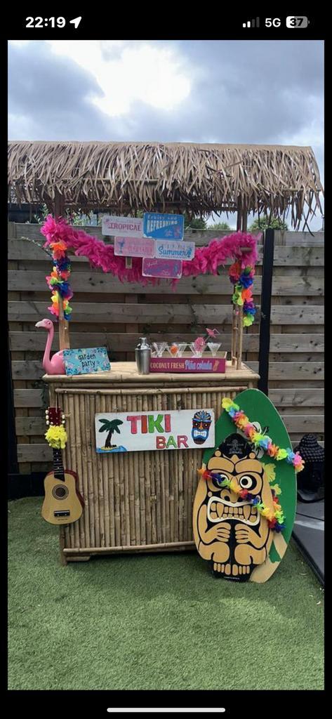 Super leuke bamboe Tikibar cocktailbar huren € 80,- incl, Hobby en Vrije tijd, Feestartikelen | Verhuur, Zo goed als nieuw, Ophalen