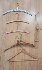 Brocante kleerhangers uit grootmoeders tijd., Antiek en Kunst, Ophalen