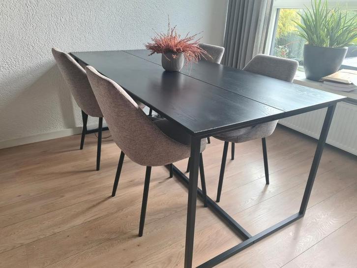 4 eetkamerstoelen JYSK Vellev Nieuwe staat, Huis en Inrichting, Stoelen, Zo goed als nieuw, Vijf, Zes of meer stoelen, Overige kleuren