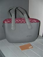 Justo Ju'sto tas damestas grijs met bordeaux rode voering