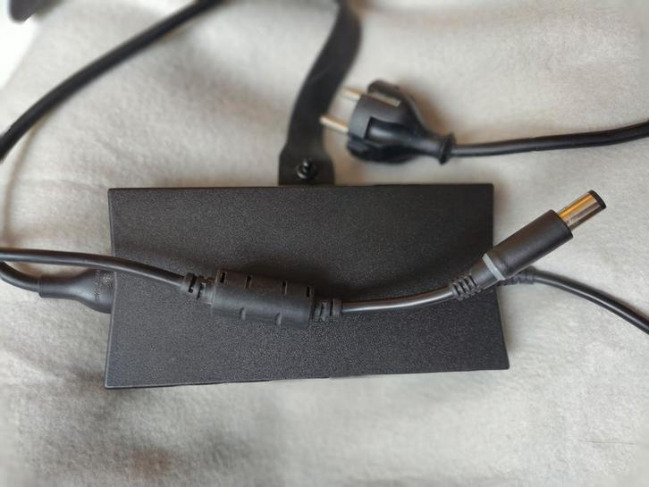 Dell WD15 Dockingstation + 130W Adapter - Complete Set, Computers en Software, Laptop-opladers, Gebruikt, Ophalen of Verzenden