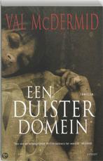 Een duister domein van Val McDermid, Boeken, Thrillers, Ophalen of Verzenden, Zo goed als nieuw, Europa overig