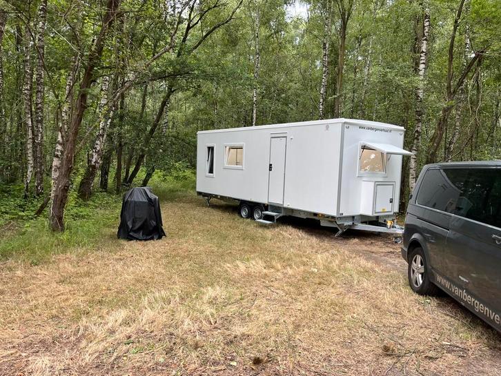 Luxe & compleet: Te Huur: Mobiele woonunit 4-persoons, Doe-het-zelf en Verbouw, Bouwketen en Schaftketen, Zo goed als nieuw, Ophalen of Verzenden