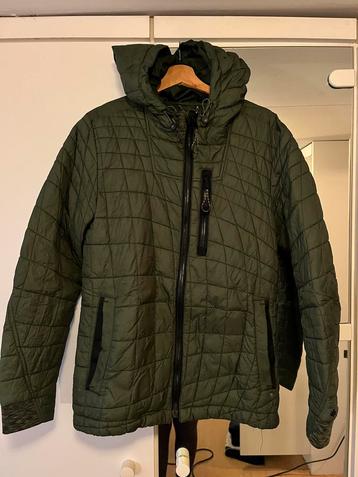 Cast Iron tussenjas Maat L beschikbaar voor biedingen