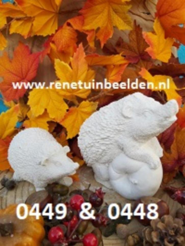 EGELTJE MET APPEL EN EGELTJE, Tuin en Terras, Tuinbeelden, Nieuw, Dierenbeeld, Beton, Ophalen