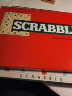 Scrabble de houten lettertjes de rode doos, Hobby en Vrije tijd, Gezelschapsspellen | Bordspellen, Ophalen of Verzenden, Een of twee spelers
